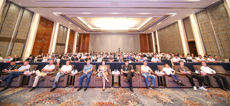 黃河流域照明與標識產業(yè)論壇暨濟南市工商聯(lián)照明與標識商會成立大會舉辦(圖2) 黃河流域照明與標識產業(yè)論壇暨濟南市工商聯(lián)照明與標識商會成立大會舉辦(圖2)